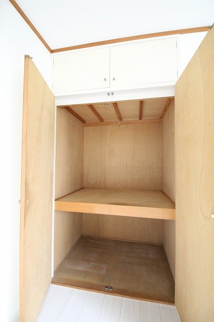 収納　同物件別部屋