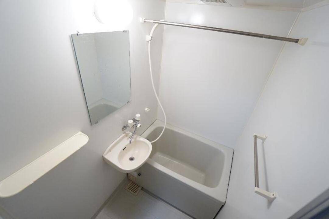 バス・シャワールーム　浴室