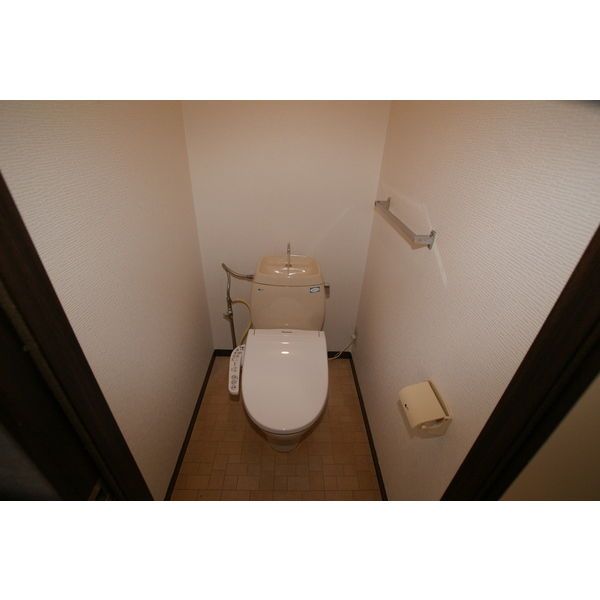 【岐阜市日野西のアパートのトイレ】