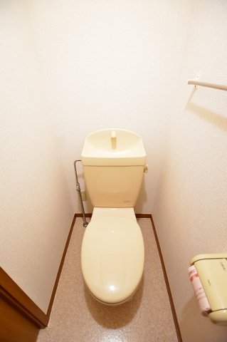 トイレ　落ち着いたトイレです