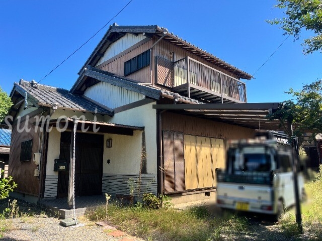 岸岡町貸家の建物外観