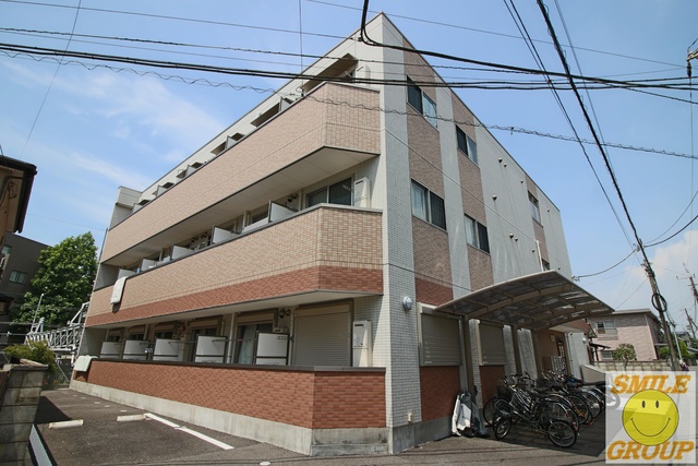 船橋市前原西のマンションの建物外観