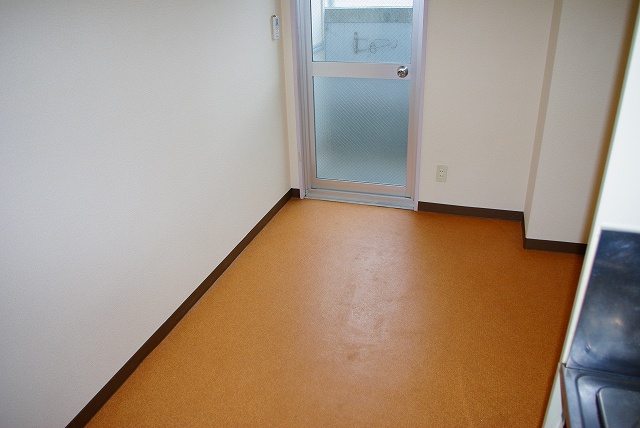 居室・リビング　きれいな居間