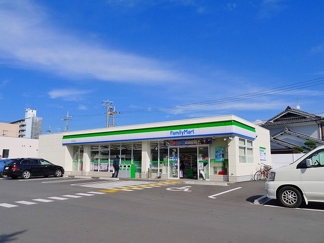 コンビニ　ファミリーマート 天理川原城町店（コンビニ）まで293m