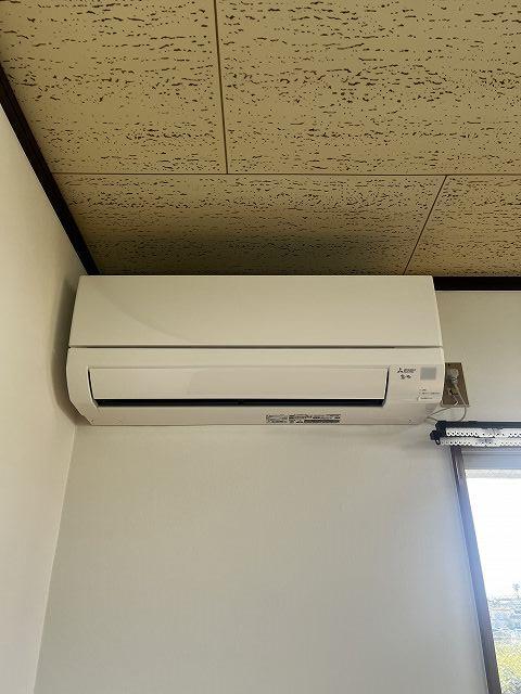 玄関　エアコン新品です