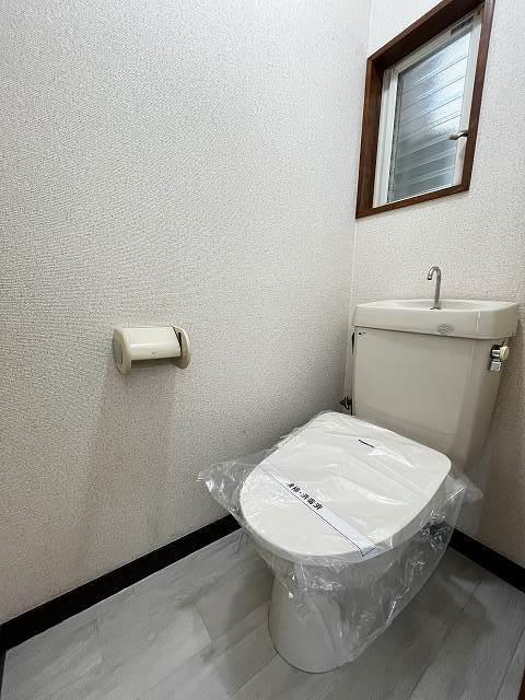 洗面設備　ウォシュレット新品です