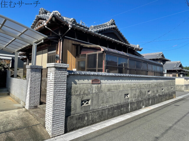 小林町一戸建の建物外観