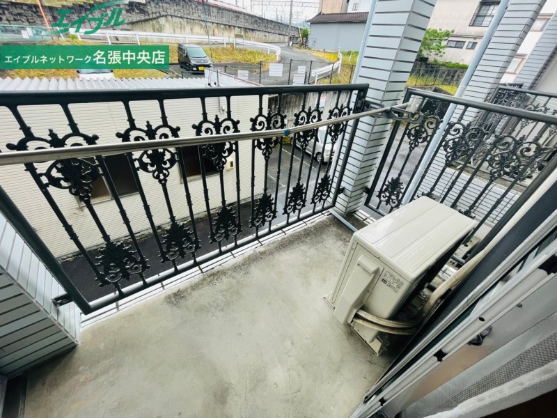 バルコニー　同物件別室