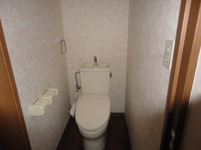 トイレ　シャワー付トイレ