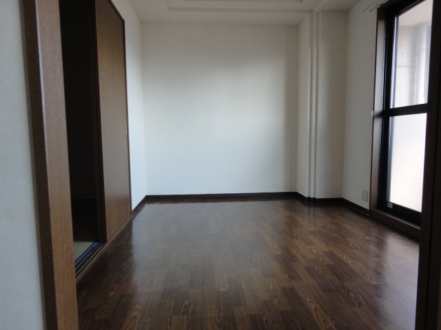 その他部屋・スペース　南側洋室