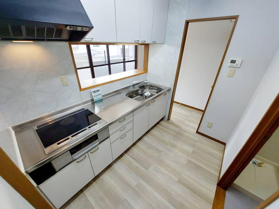 キッチン　IHクッキングヒーター