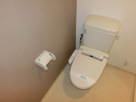 プラスコート西豊川　トイレ　シャワー付トイレ
