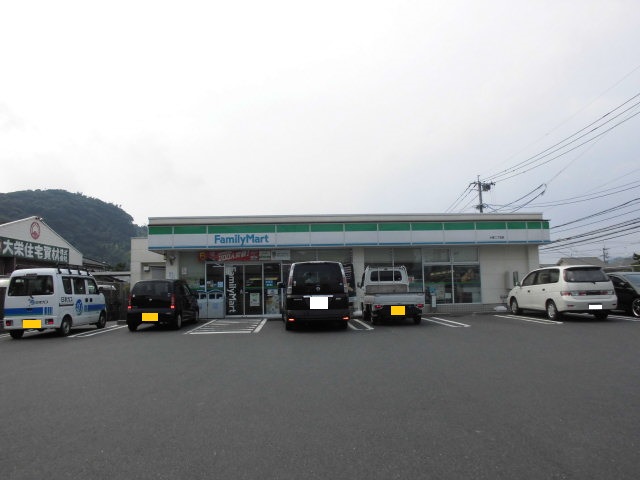 コンビニ　ファミリーマート　小野二丁目店（コンビニ）まで292m