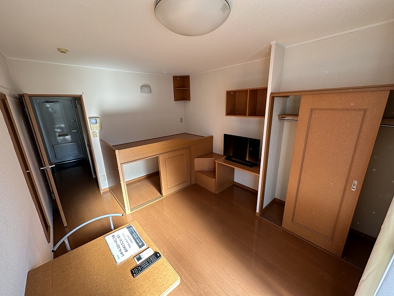 収納　２階は絨毯床となります