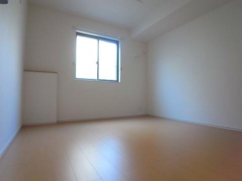 居室・リビング　室内