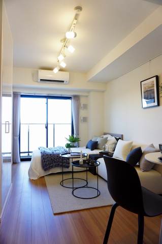 居室・リビング　モデルルール仕様。家具等は、つきません。