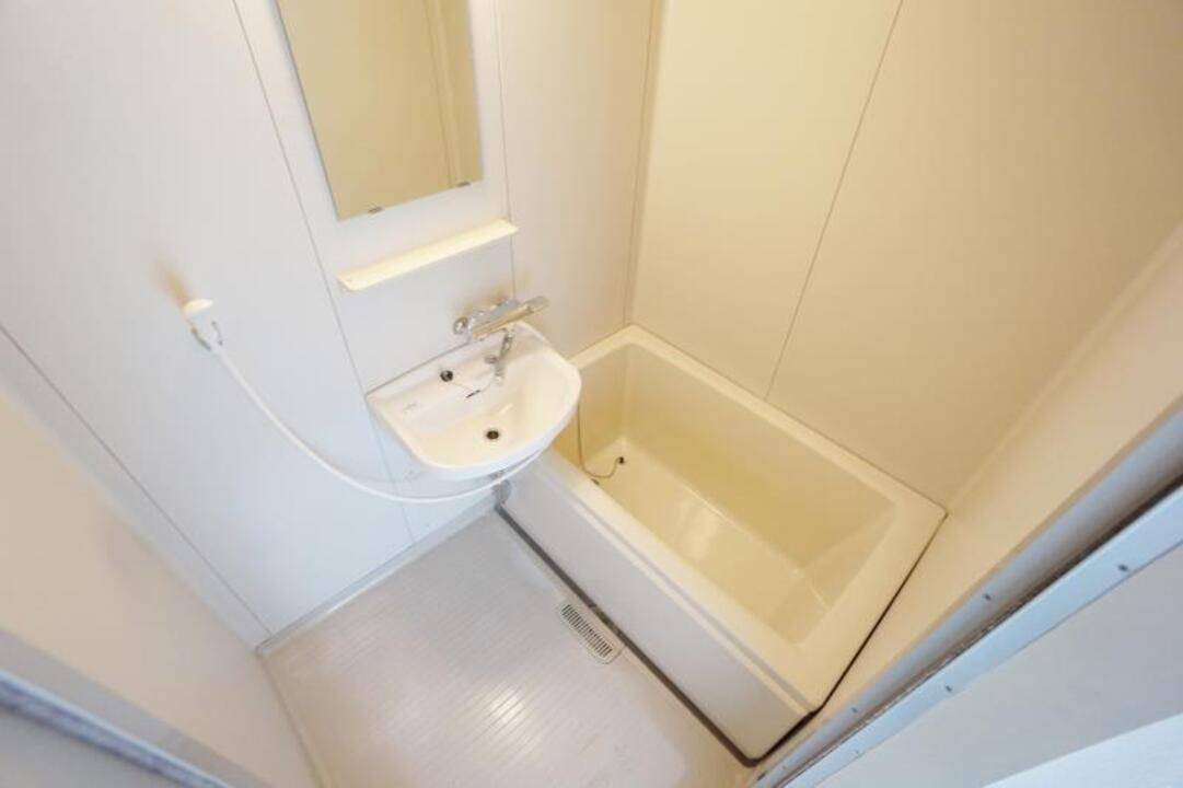 バス・シャワールーム　浴室