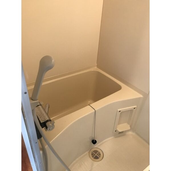 バス・シャワールーム　バス