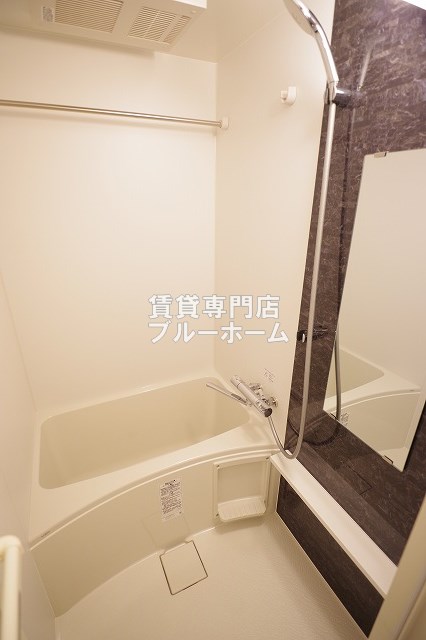 バス・シャワールーム　ステキな浴室です！