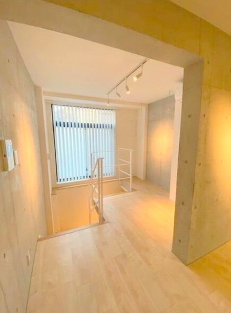 居室・リビング　※別部屋の参考写真です。