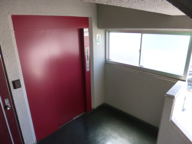 その他　エレベーター