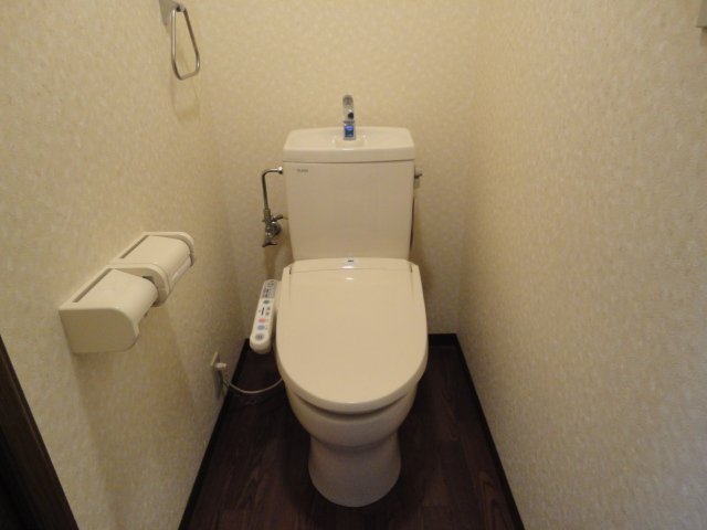 トイレ　シャワー付トイレ