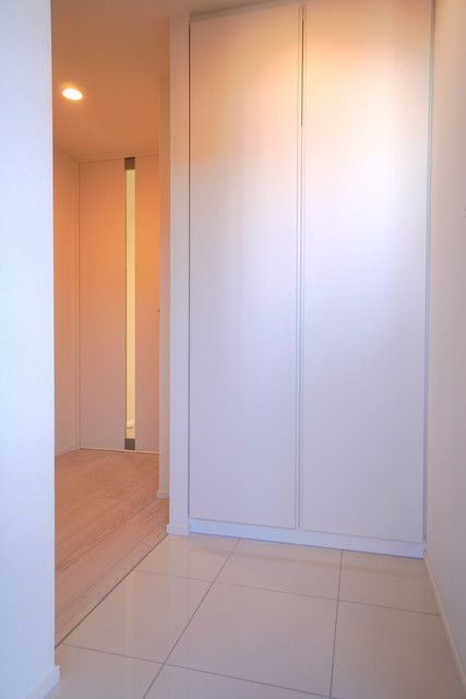 玄関　※写真は同タイプ住戸です。