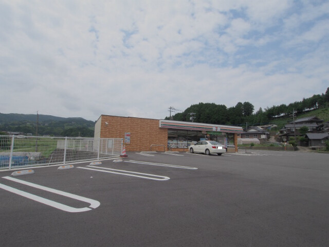 コンビニ　セブンイレブン佐賀山内バイパス店（コンビニ）まで1231m