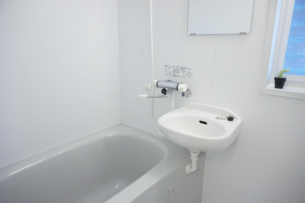 バス・シャワールーム　バストイレ別