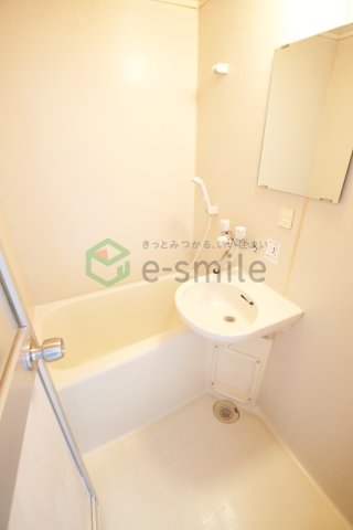 バス・シャワールーム　日々の暮らしに欠かせないお風呂です