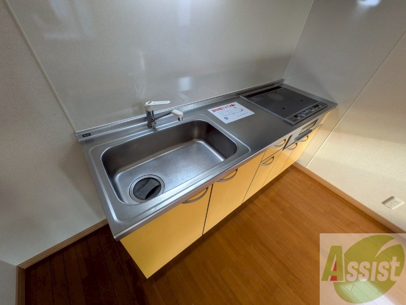 キッチン　洗い場が大きくて洗い物もしやすそうです。