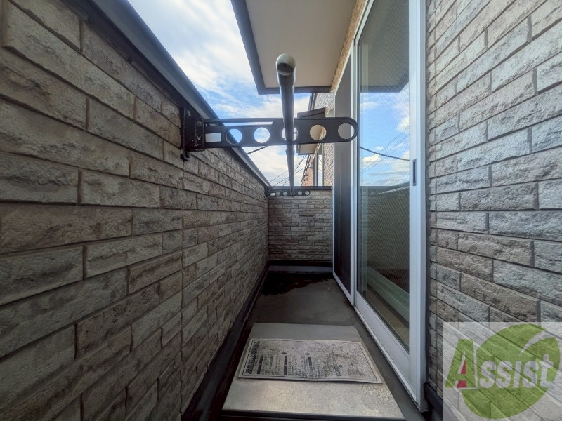 バルコニー　バルコニーです。天気の良い日には外干しができます！