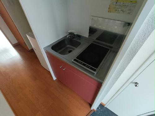 キッチン　設備・仕様は号室により異なる為、現況を優先致します。