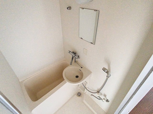 バス・シャワールーム　2025年9月撮影