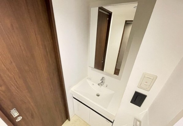 洗面設備　朝の支度はこちらで