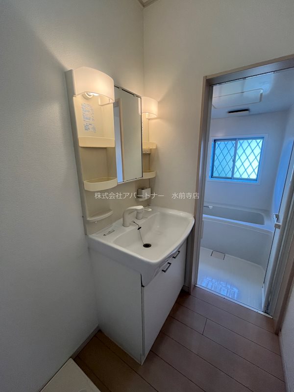 洗面設備　嬉し独立洗面台付！