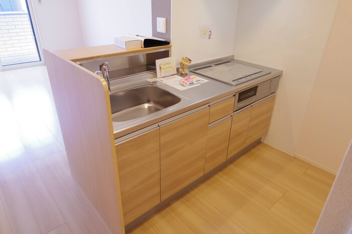 キッチン　カウンターキッチン(IH          付き)