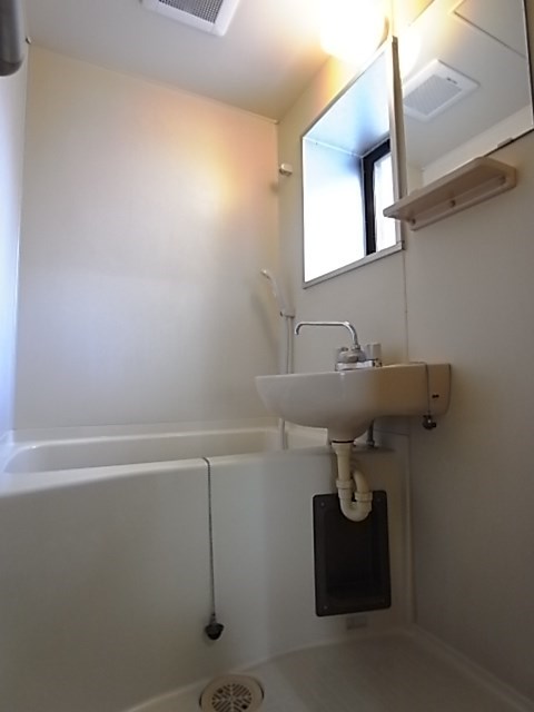 バス・シャワールーム　きれいなお風呂です