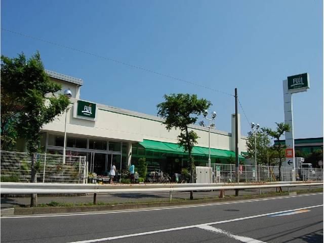 スーパー　Fuji鵠沼店（スーパー）まで656m