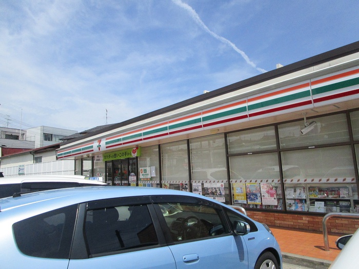コンビニ　セブンイレブン塩釜駅前通店（コンビニ）まで70m