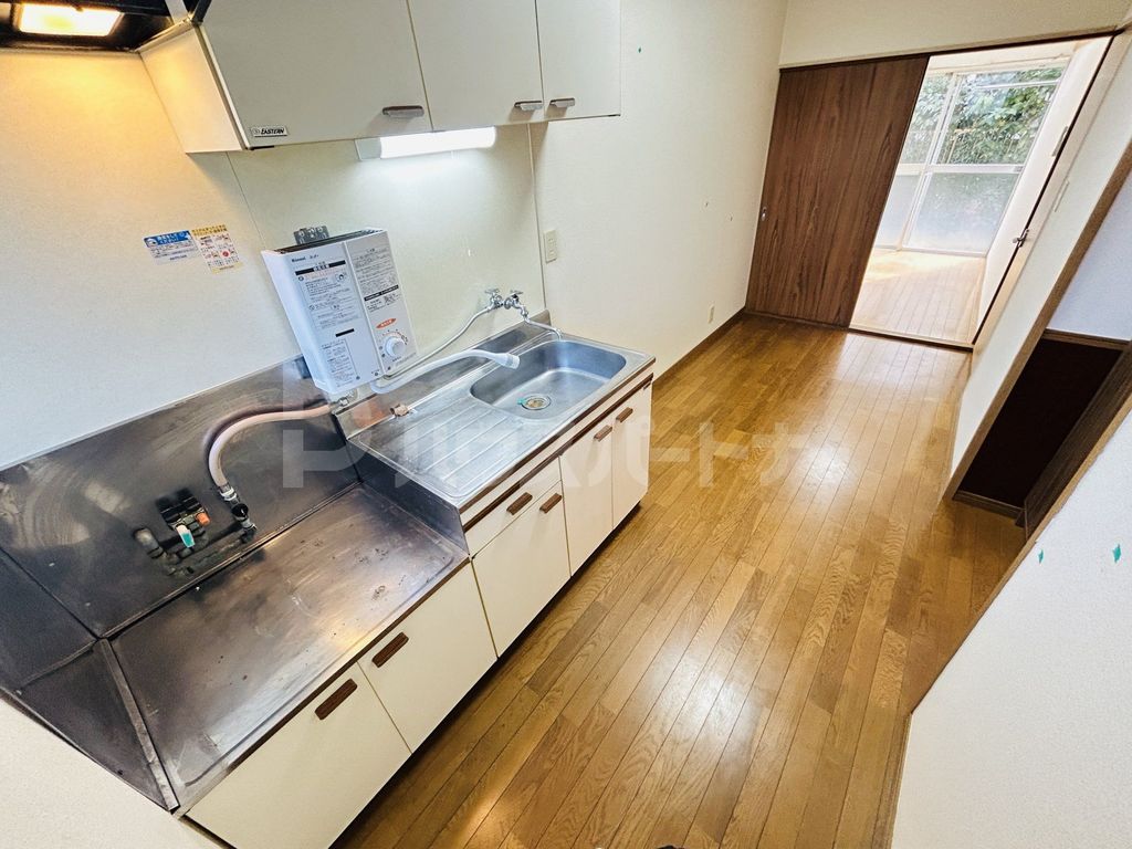 居室・リビング　キッチン