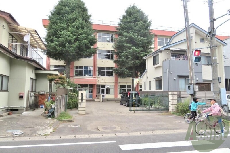 小学校　仙台市立南小泉小学校（小学校）まで689m