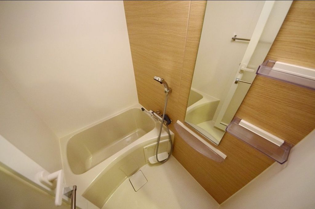 バス・シャワールーム　別部屋参考画像