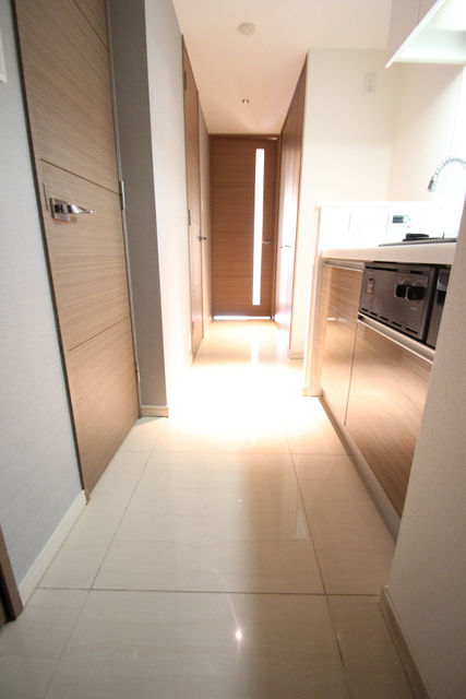 玄関　※別室の参考写真の為、現況優先です。