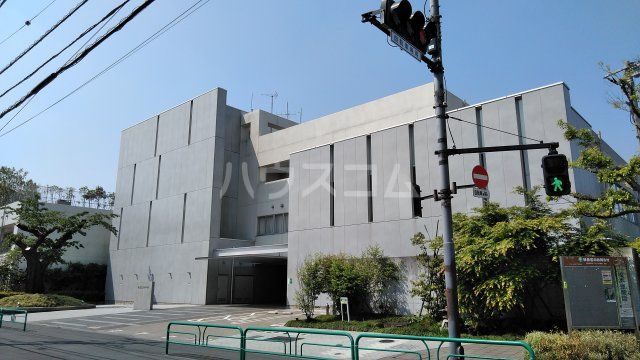 中学校　杉並区立井草中学校（中学校）まで644m