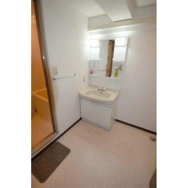 洗面設備　朝のお仕度はこちらでどうぞ 前回募集時の写真です