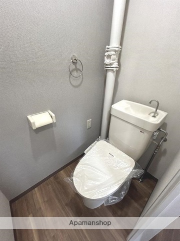 トイレ　温水洗浄便座完備