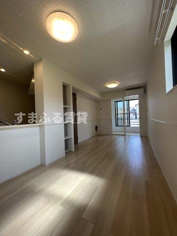 居室・リビング　同仕様　同施工会社　リビング