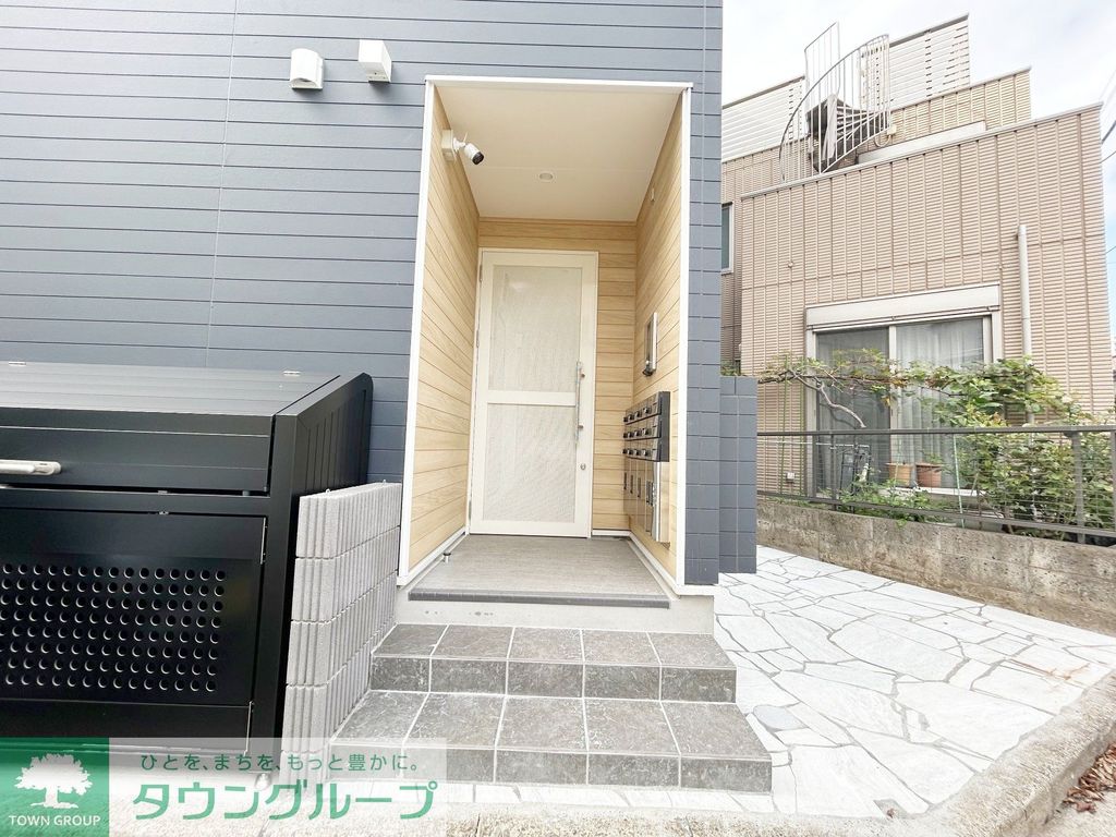 エントランス　お問合せはタウンハウジングまで！※現地待合わせ相談可能