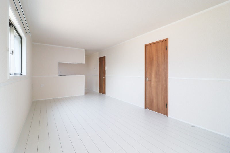 居室・リビング　図面と現状に相違がある場合には現状を優先